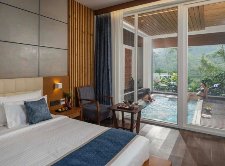 Luxury Cliffside Escape — photo 2